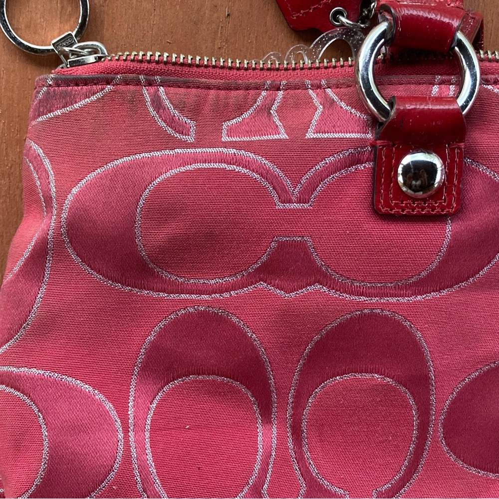 100% Authentic Coach Poppy Signature Glam Tote | Pre-loved | GUC - Picture 8 of 9